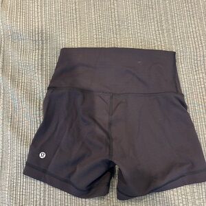 Lulu shorts